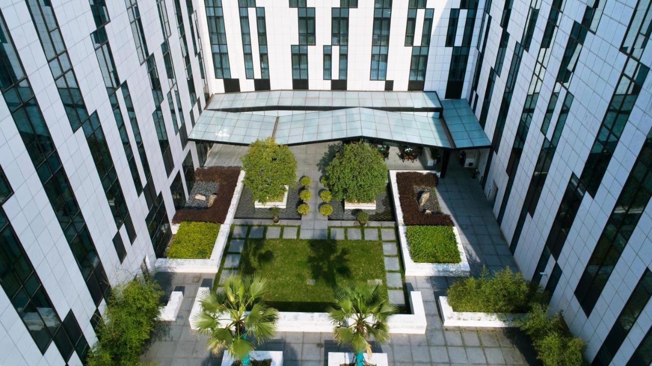 Holiday Inn Express Shanghai Gongkang, an IHG Hotel Bagian luar foto