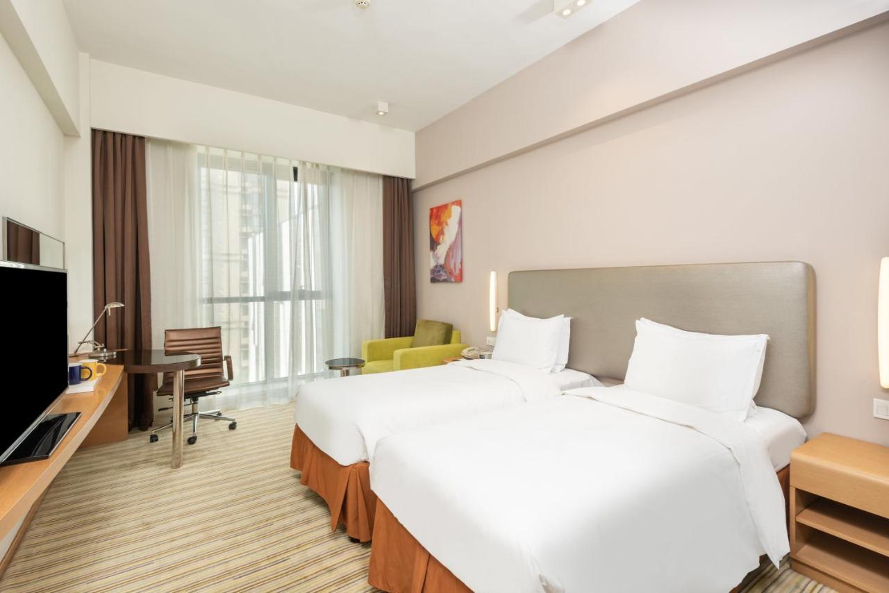 Holiday Inn Express Shanghai Gongkang, an IHG Hotel Bagian luar foto
