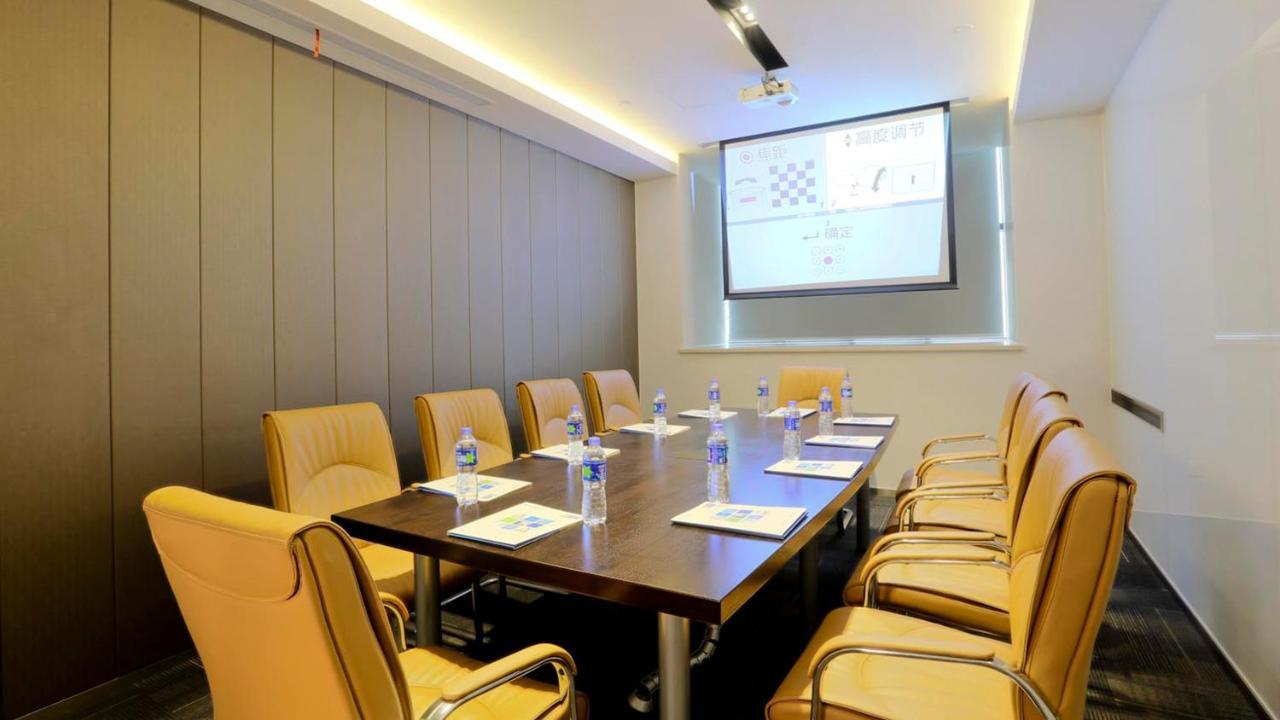 Holiday Inn Express Shanghai Gongkang, an IHG Hotel Bagian luar foto